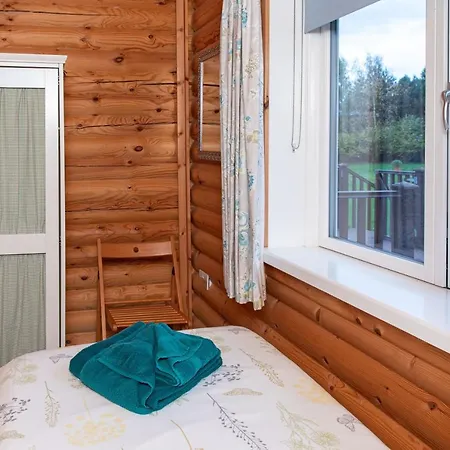 Feriehus Teal - Nordic Log With Private Hot Tub